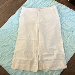 Banana Republic Creme Capris